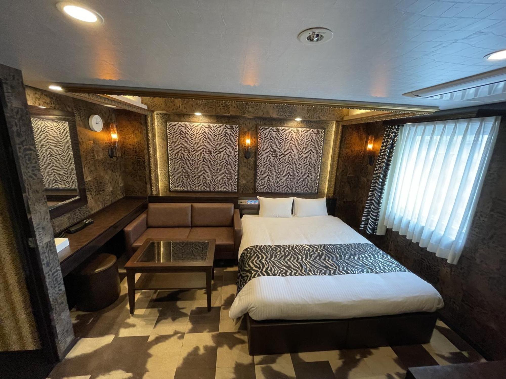 Hotel Vr Осака Екстер'єр фото